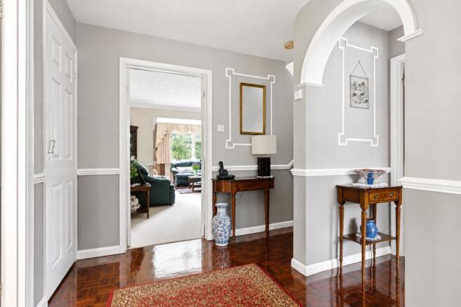 House in St Albans, Jersey Farm, Sandridge - View 5