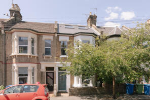 9, Dayton Grove, London SE15 2NX