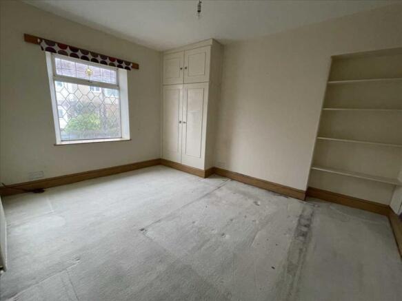 Bedroom (front)