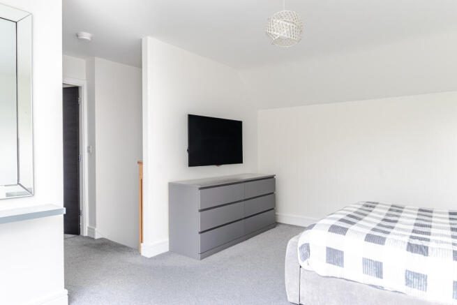 bedroom5c