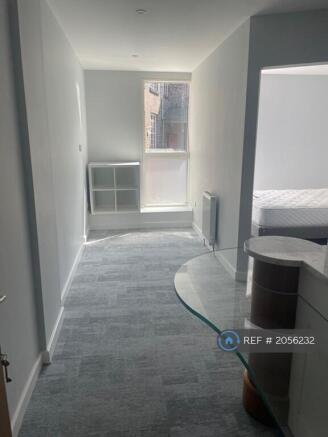 1 bed Penthouse to rent Image 5