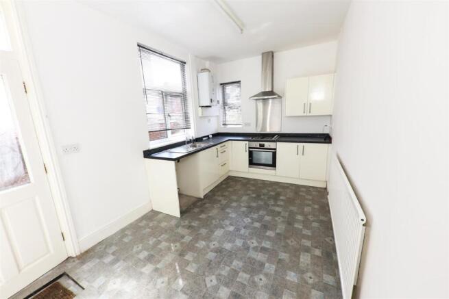 3 bed Terraced for sale Image 8