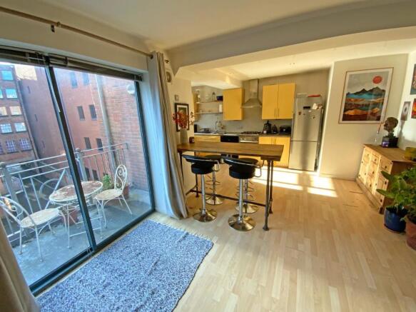 Kitchen/Balcony