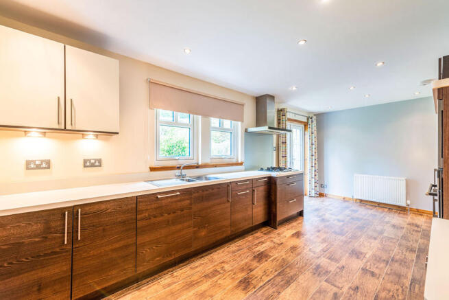 Kitchen/Dining