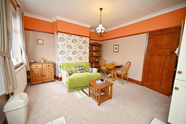 3 bed Semi-Detached for sale Image 8