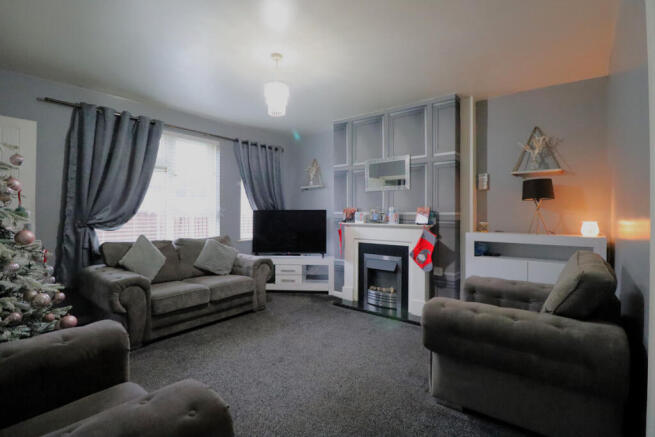 3 bed Semi-Detached for sale Image 5