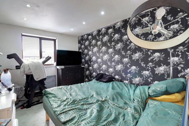 Bedroom 1 (Double)