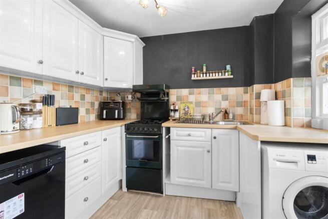 kitchen #3.jpg