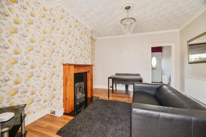 3 bed Terraced for sale Image 4