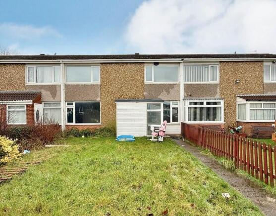 3-bed terraced on West Dyke Road, Redcar, North Yorkshire, TS10, £84,950