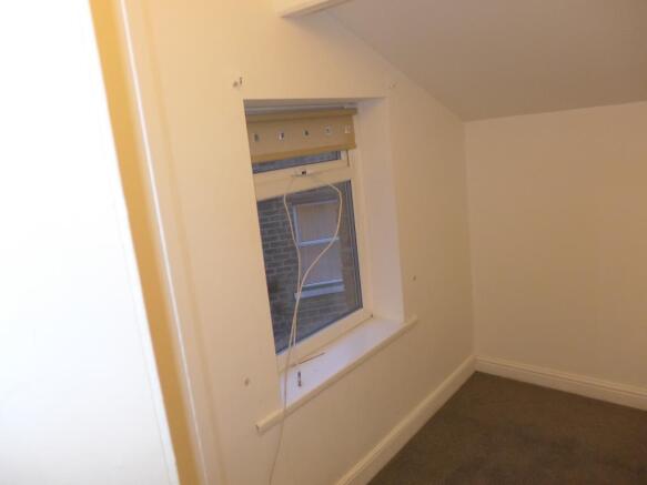 2 bed House to rent Image 8