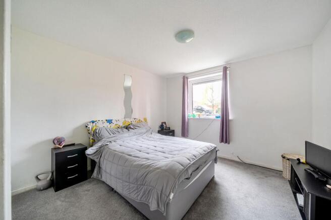 1 bed Flat for sale Image 6