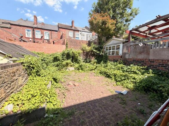 2 bed Flat to rent Image 7