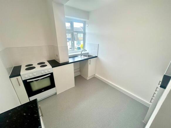 Kitchen 1.jpg