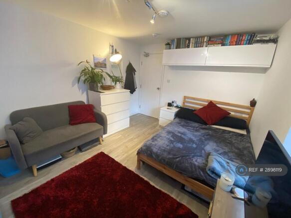 Bedroom / Lounge Area Of Flatlet
