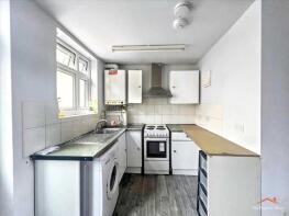 Flat E, 33, High Street, Harrow HA3 5BY