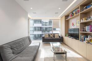 22, 1 Tudor House, Duchess Walk, London SE1 2SA