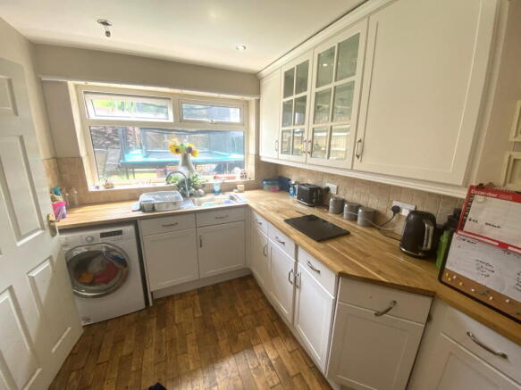 3 bed Town House for sale Image 10