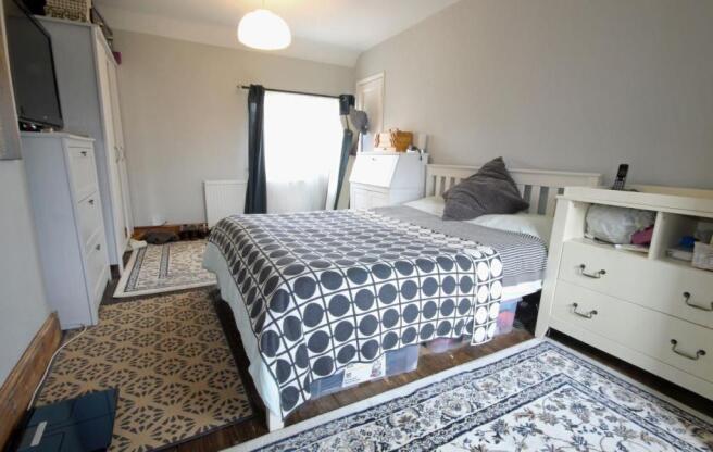 Bedroom1.JPG