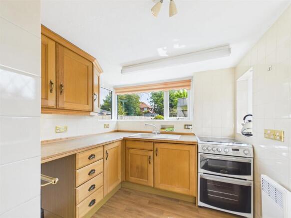 2 bed Semi-Detached for sale Image 5