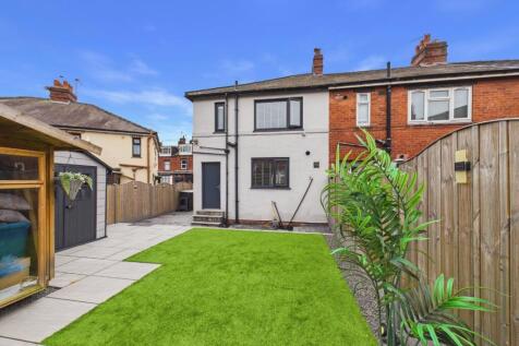 Ecclesburn Road, Leeds, West Yorkshire, LS9