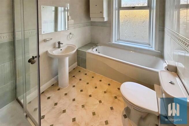 2 bed Terraced to rent Image 6