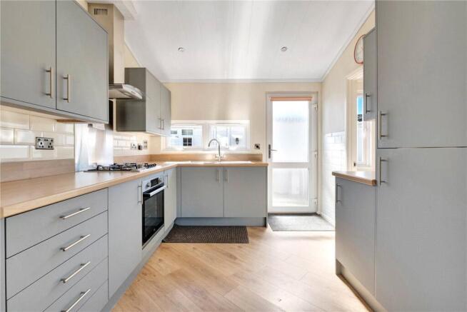 2 bed Detached for sale Image 9