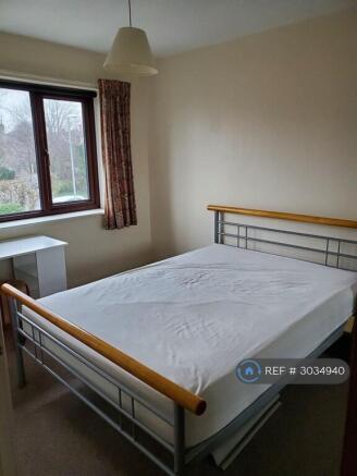 3 bed Terraced to rent Image 6