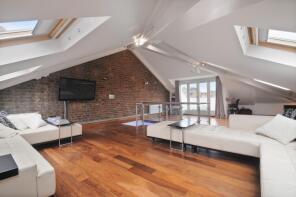 Flat A, 10, Buckland Crescent, London NW3 5DX