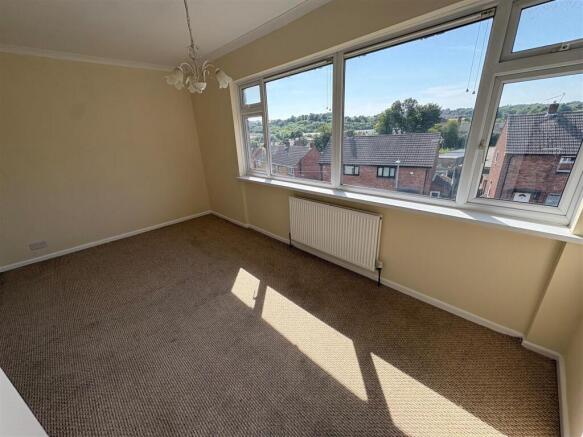 2 bed Maisonette for sale Image 6