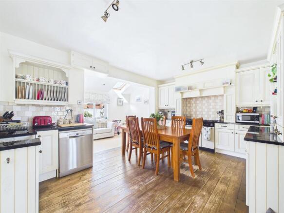 17 Station Road, Brompton On Swale, Richmond DL10 7HN photo 4