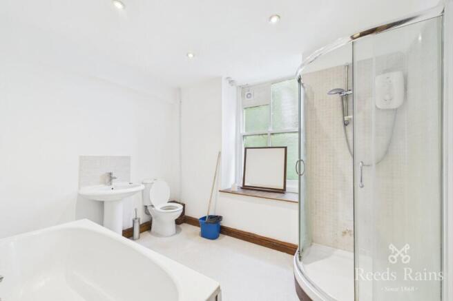 1 bed Penthouse for sale Image 5