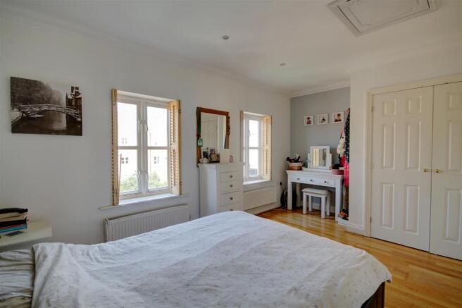 Bedroom 1.jpg