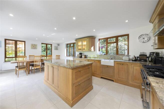 Kitchen/Dining