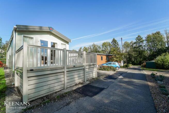 2 bed Park Home for sale Image 12