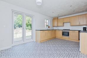 20, Oakwood Road, Leicester LE4 0BD