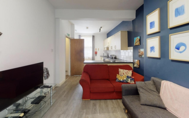 Kitchen/ Living