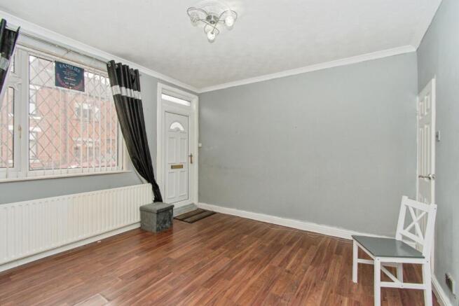 3 bed Terraced for sale Image 9
