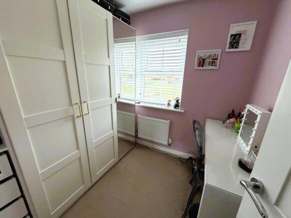 3 bed Semi-Detached for sale Image 12