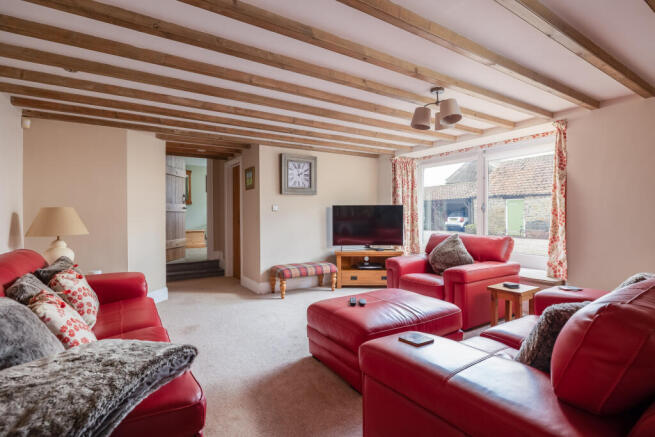 5 bed Farm House for sale Image 7