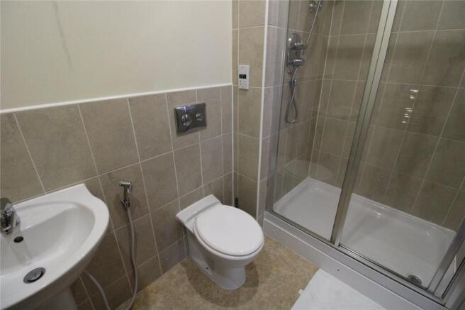2 bed Apartment for sale Image 8