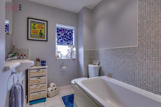 2 bed Terraced for sale Image 12