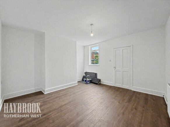 2 bed Semi-Detached for sale Image 7
