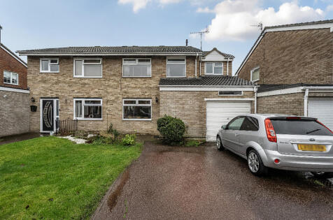 Baskerville Road, Covingham, Swindon, SN3