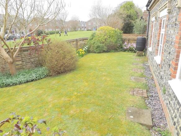 Garden1.jpg