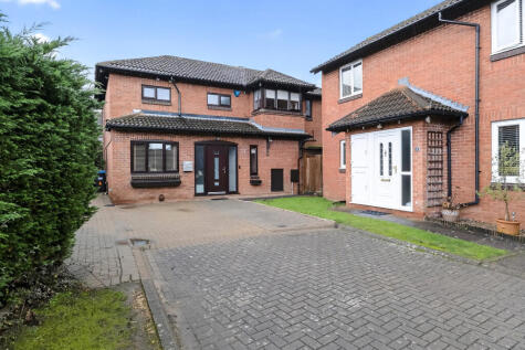 Lascelles Close, Bolbeck Park, Milton Keynes, MK15