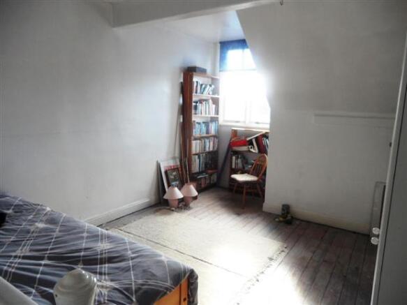 Photo 8