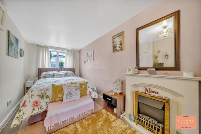 Reception/Bedroom