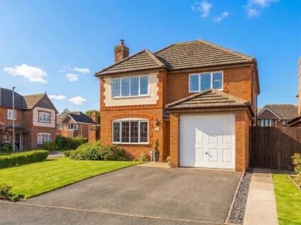 Greenfield Crescent, Grange Moor, WF4