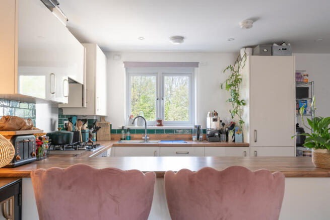 83 George Holmes Way-6